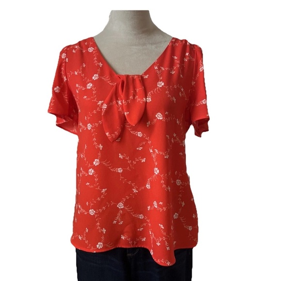 Lauren Conrad Women's Small Red White Flutter Sleeve Blouse Tie V Neck NWT - Picture 3 of 7